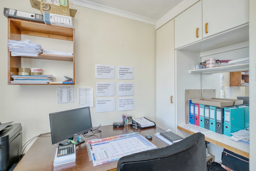 3 Bedroom Property for Sale in Humewood Eastern Cape